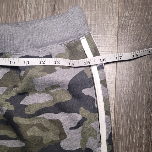 The children's place camo sweatpants size XXL (16) - Picture 2 of 7